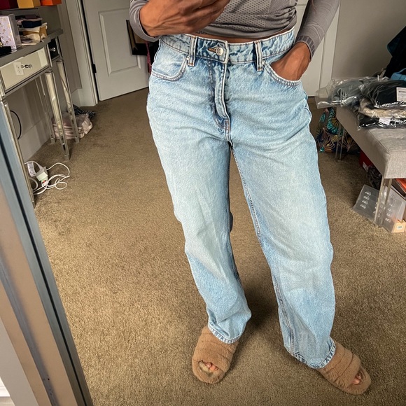 Zara Denim - Zara high rise light wash straight cut jeans